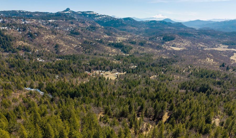 2000 Colestin Rd, Ashland, OR 97520 - 1 Beds, 1 Bath