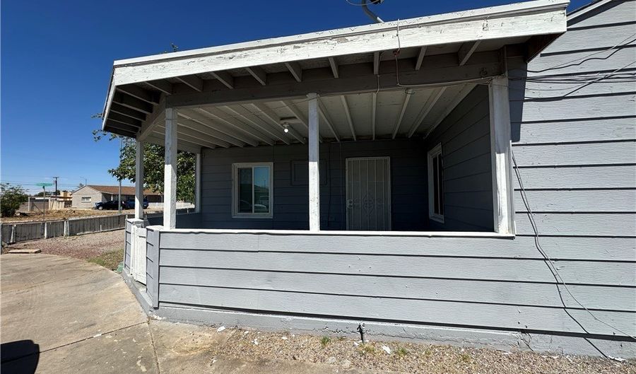 101 Beech St, Henderson, NV 89015 - 3 Beds, 2 Bath
