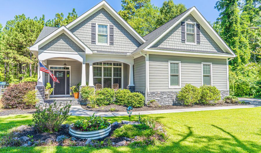 211 Campbell St, Aberdeen, NC 28315 - 3 Beds, 3 Bath