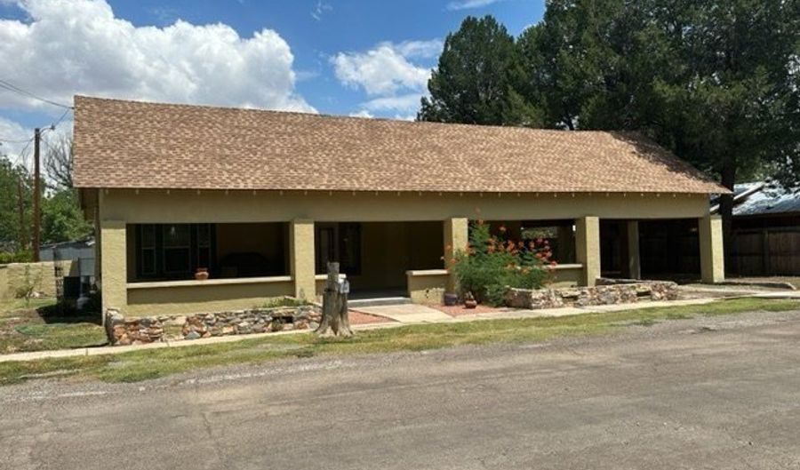 606 N 8th St, Alpine, TX 79830 - 4 Beds, 2 Bath