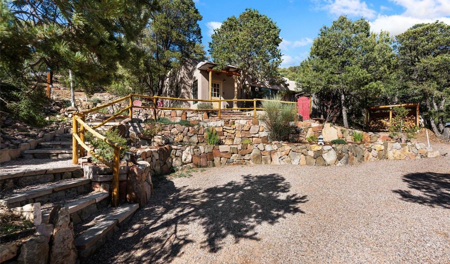 7641 Old Santa Fe Trl, Santa Fe, NM 87505 - 3 Beds, 2 Bath