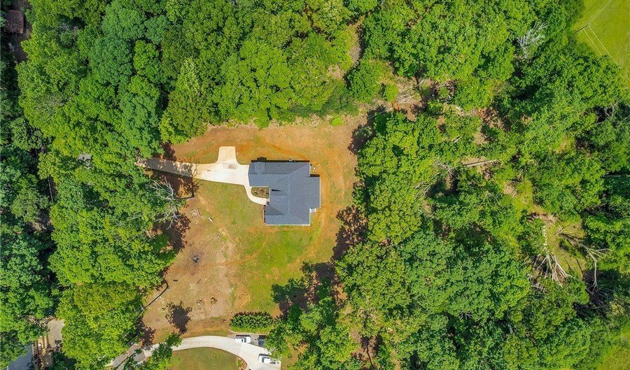 310 Autumn Ln, Belton, SC 29627 - 4 Beds, 2 Bath