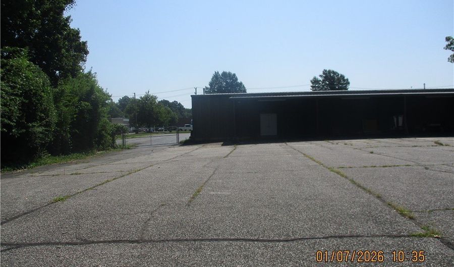 204 S Washington Hwy, Ashland, VA 23005 - 0 Beds, 0 Bath