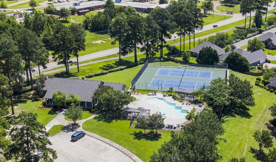 525 Ridge Cir, Brandon, MS 39047 - 5 Beds, 4 Bath