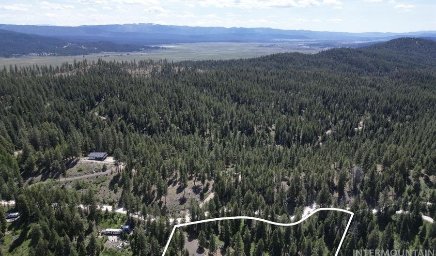 1584 Crown Point Pkwy, Cascade, ID 83611 - 0 Beds, 0 Bath