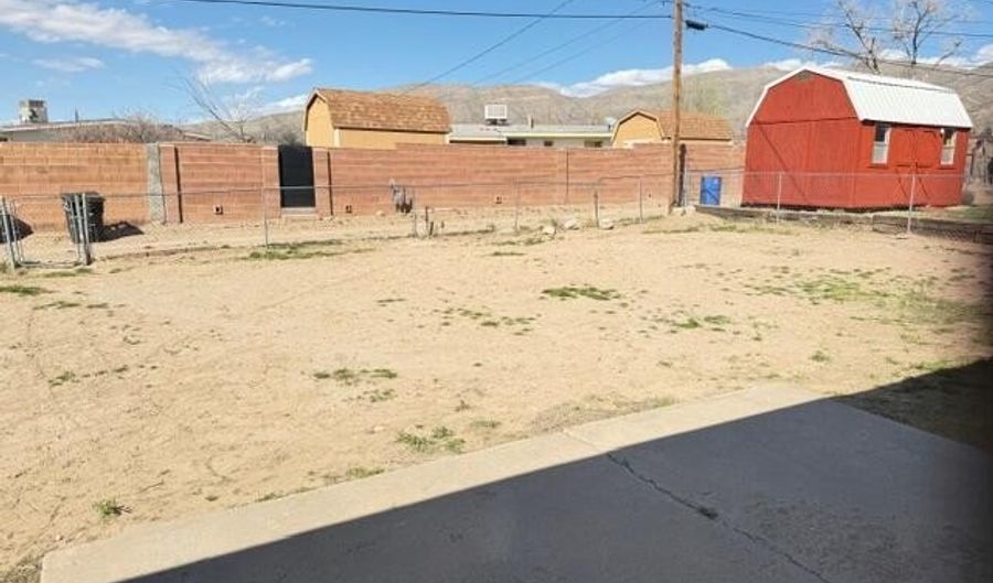 2407 Abbott Ave, Alamogordo, NM 88310 - 3 Beds, 1 Bath