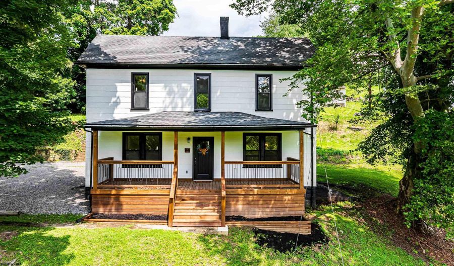 44 State Hwy, Barrackville, WV 26559 - 3 Beds, 2 Bath