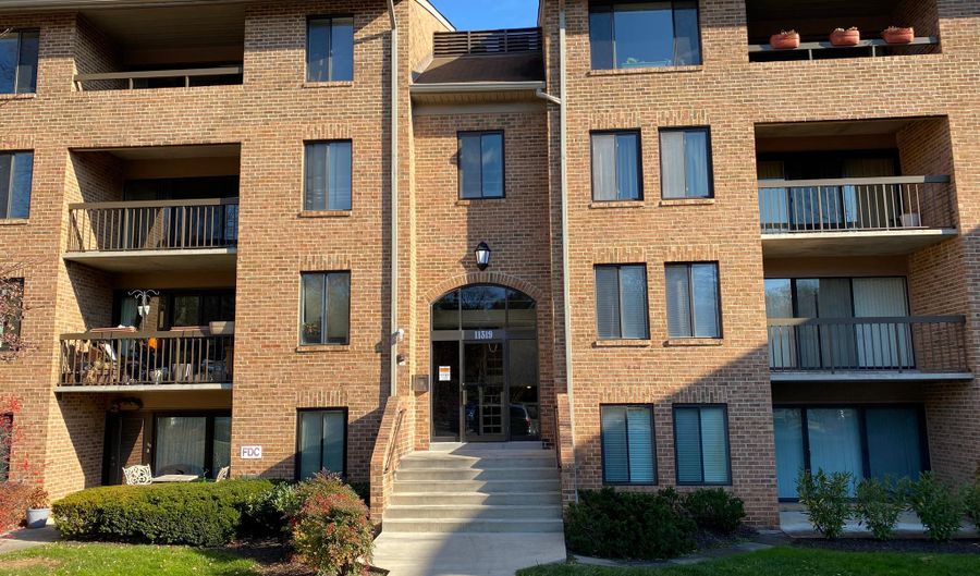 11319 COMMONWEALTH Dr T2, North Bethesda, MD 20852 - 3 Beds, 2 Bath