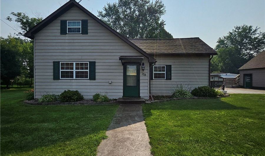 132 S Center St, Boyd, WI 54726 - 3 Beds, 2 Bath
