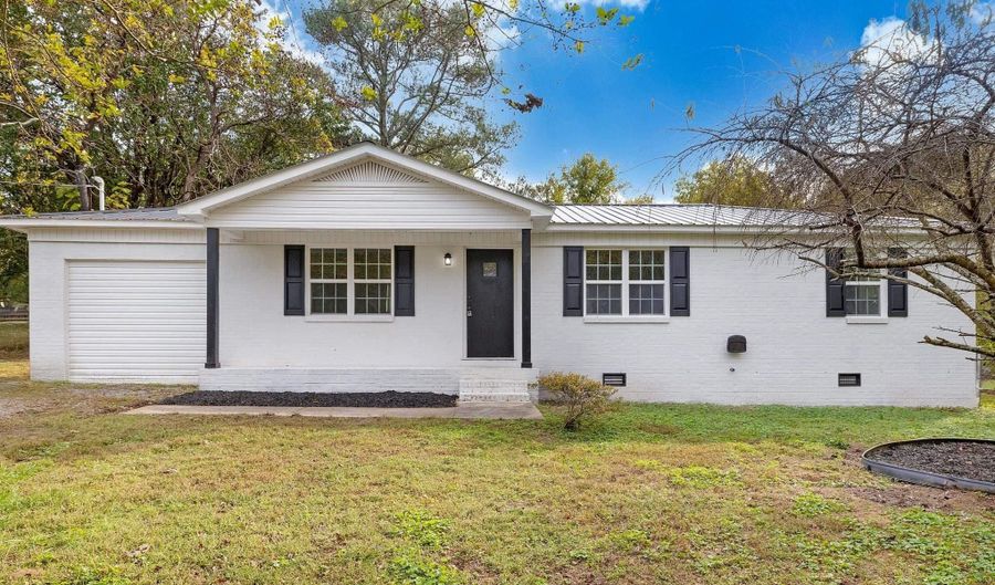 914 Dooley Ave, Albertville, AL 35951 - 4 Beds, 2 Bath