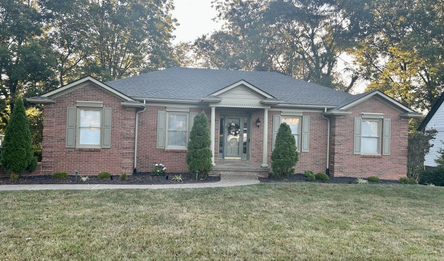 217 Edgewood Dr, Bardstown, KY 40004 - 3 Beds, 3 Bath