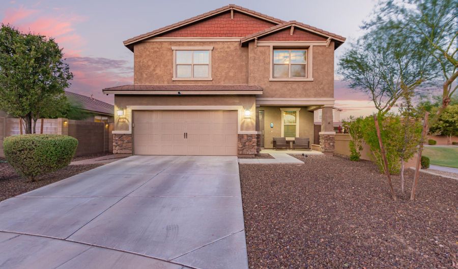245 N Bedford St, Chandler, AZ 85225 - 3 Beds, 3 Bath
