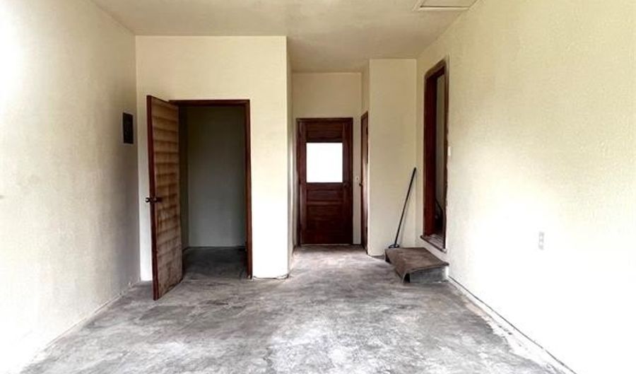 1520 N 4 Corners Rd, McAlester, OK 74501 - 3 Beds, 1 Bath