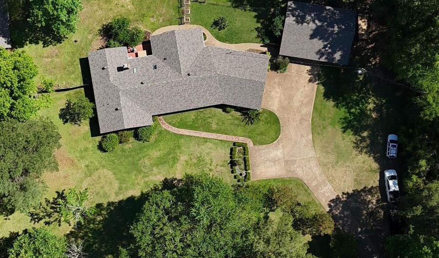 2901 Country Club Rd, Arkadelphia, AR 71923 - 3 Beds, 3 Bath