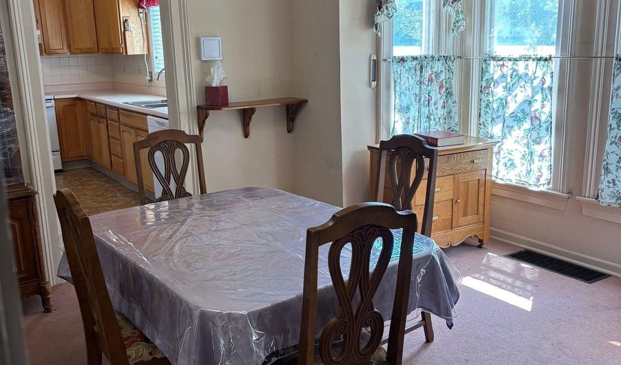1503 CONVERSE Ave, Cheyenne, WY 82001 - 3 Beds, 1 Bath