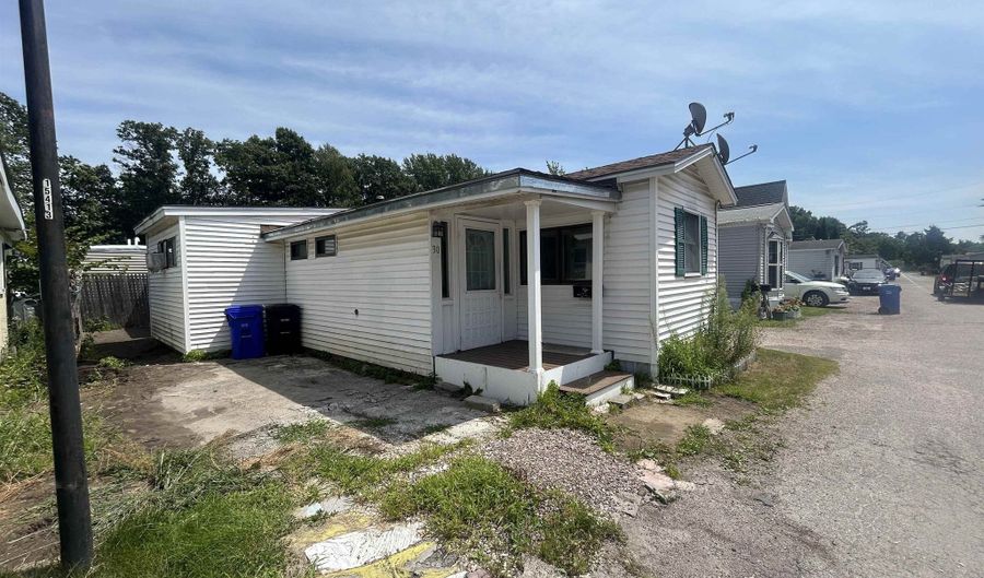 30 Avenue B, Burlington, VT 05408 - 2 Beds, 1 Bath