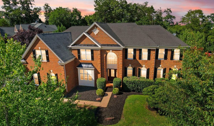 43864 ASHLAWN Ct, Ashburn, VA 20147 - 6 Beds, 8 Bath