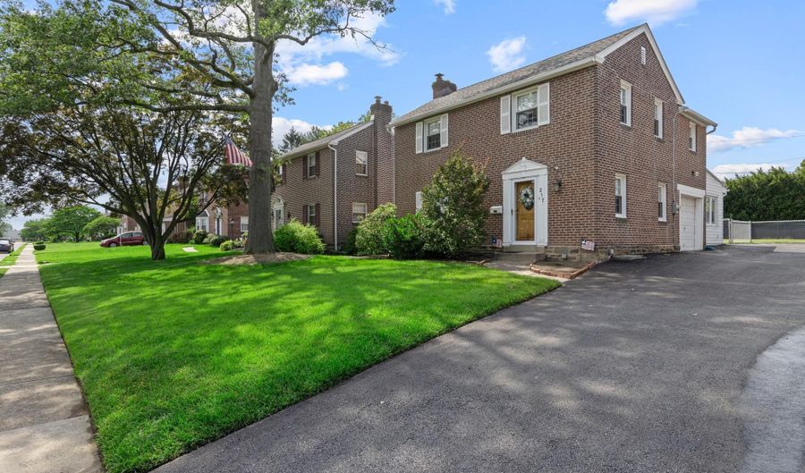 217 MERION Ave 134, Aldan, PA 19018 - 3 Beds, 2 Bath
