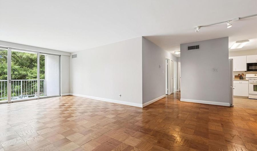 4977 BATTERY Ln #1-311, Bethesda, MD 20814 - 2 Beds, 1 Bath