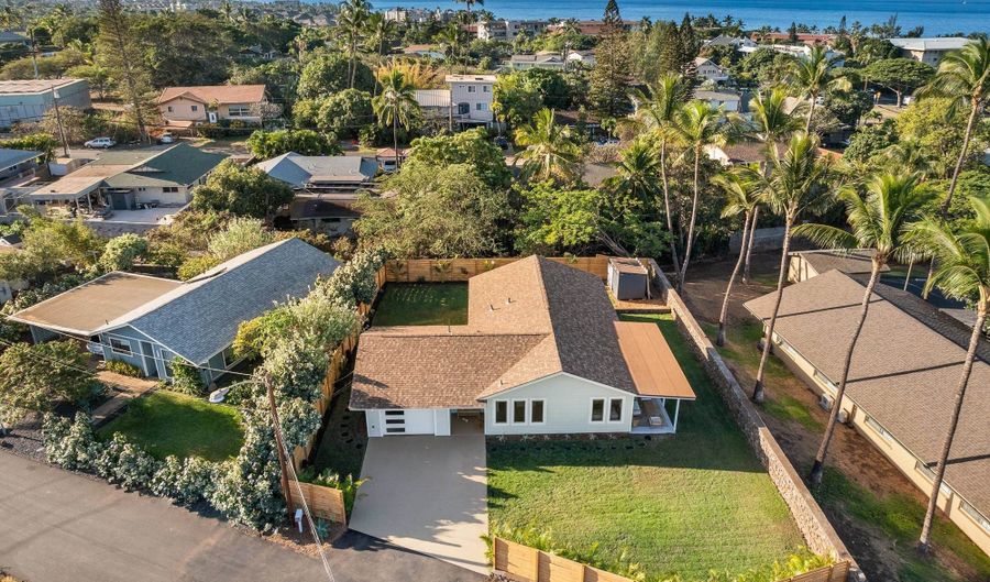 2040 KANAKANUI Rd, Kihei, HI 96753 - 3 Beds, 2 Bath