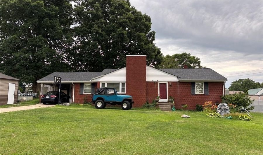 130 Nolen Ave, Asheboro, NC 27205 - 3 Beds, 2 Bath