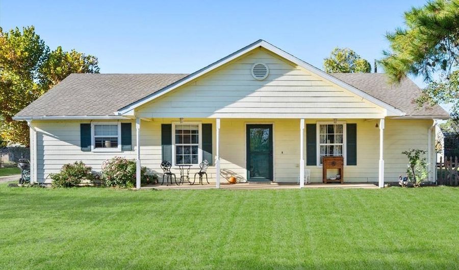 7811 E Fm 917, Alvarado, TX 76009 - 4 Beds, 2 Bath