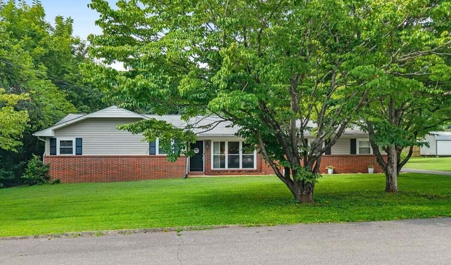 1234 Millard St, Athens, TN 37303 - 3 Beds, 2 Bath