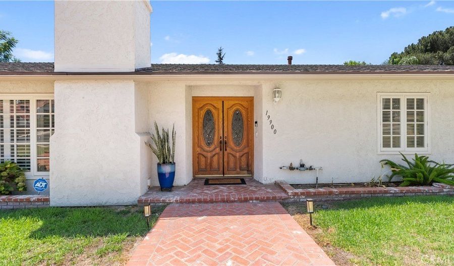 19900 Hiawatha, Los Angeles, CA 91311 - 4 Beds, 3 Bath