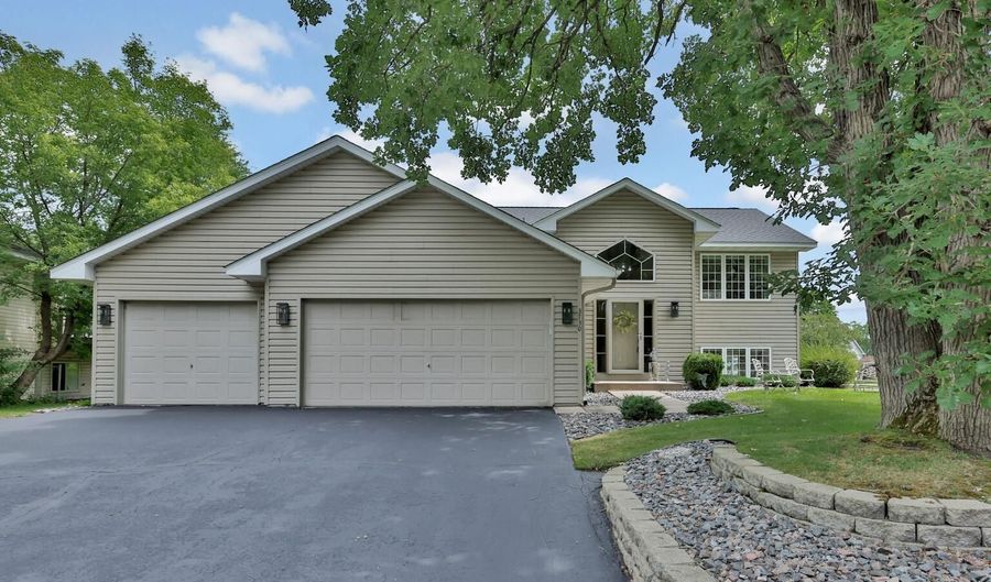 3730 Tower Pond Dr, Anoka, MN 55303 - 2 Beds, 1 Bath