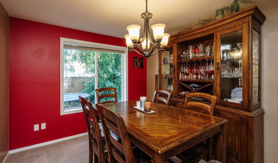 1720 NE 12TH St, Battle Ground, WA 98604 - 4 Beds, 3 Bath