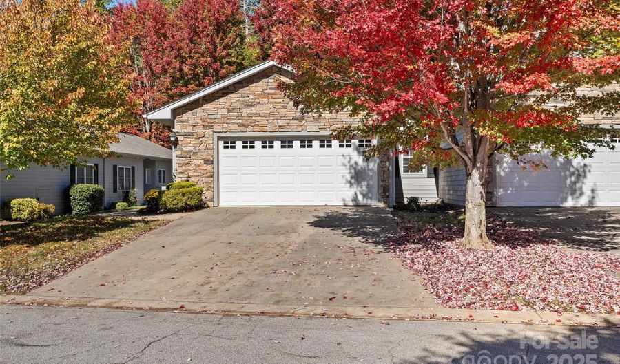 23 Holiday Dr, Arden, NC 28704 - 3 Beds, 2 Bath