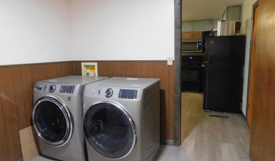 1024 Ave A, Beaver, OK 73932 - 3 Beds, 2 Bath