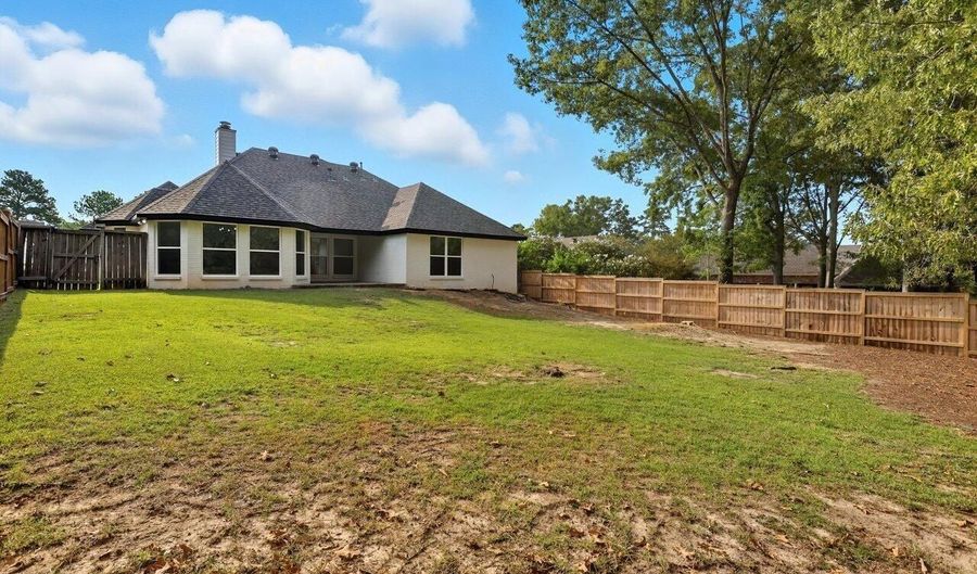 231 Greensview Dr, Brandon, MS 39047 - 3 Beds, 2 Bath