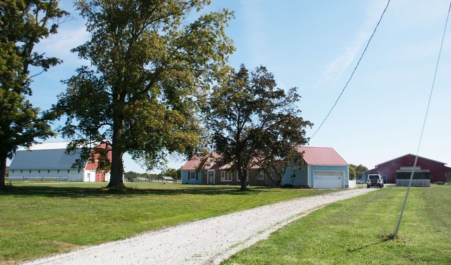 6738 State Route 7, Andover, OH 44003 - 4 Beds, 2 Bath