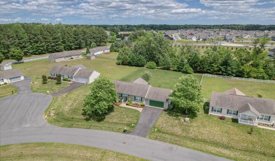 30194 REGATTA BAY Blvd, Lewes, DE 19958 - 3 Beds, 2 Bath