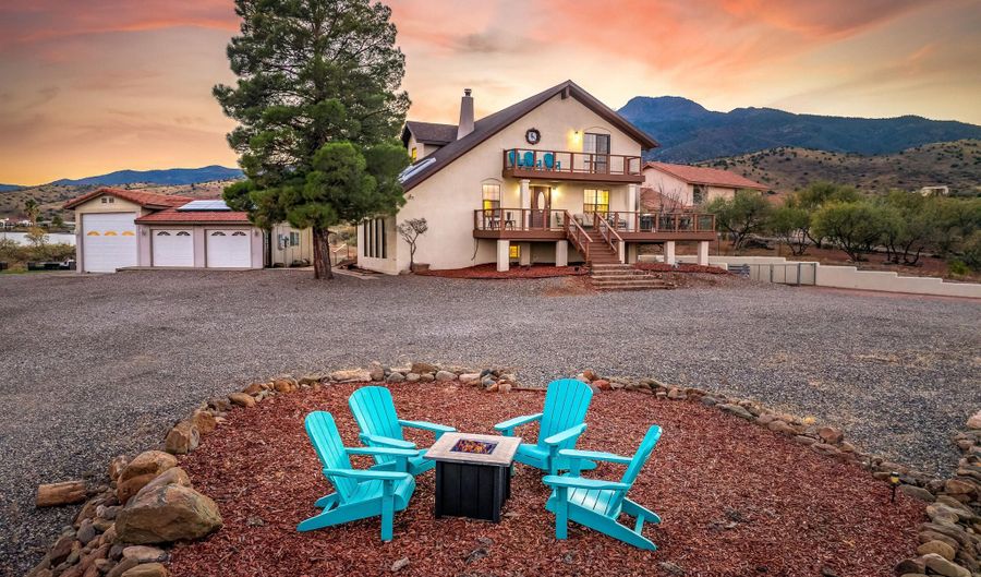 1131 Hidden Springs Ln, Clarkdale, AZ 86324 - 5 Beds, 3 Bath