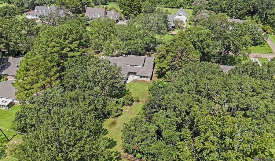 433 Jean Lafitte Ave, Baton Rouge, LA 70810 - 4 Beds, 3 Bath