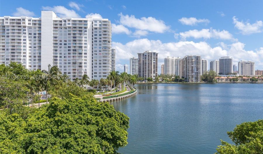 2780 NE 183rd St 1607, Aventura, FL 33160 - 2 Beds, 2 Bath