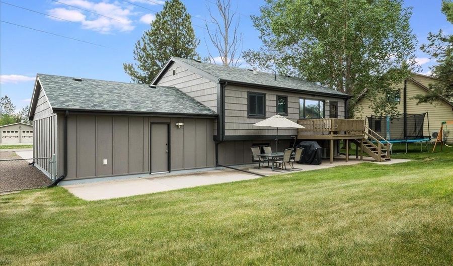 2114 PARK Ave, Cheyenne, WY 82007 - 3 Beds, 2 Bath
