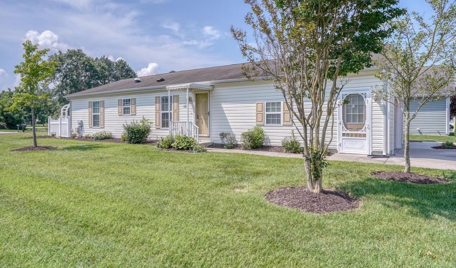 152 SALT CREEK Dr, Dover, DE 19901 - 2 Beds, 2 Bath