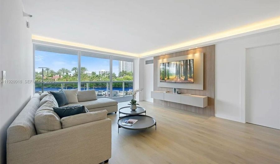 20505 E Country Club Dr 231, Aventura, FL 33180 - 2 Beds, 2 Bath