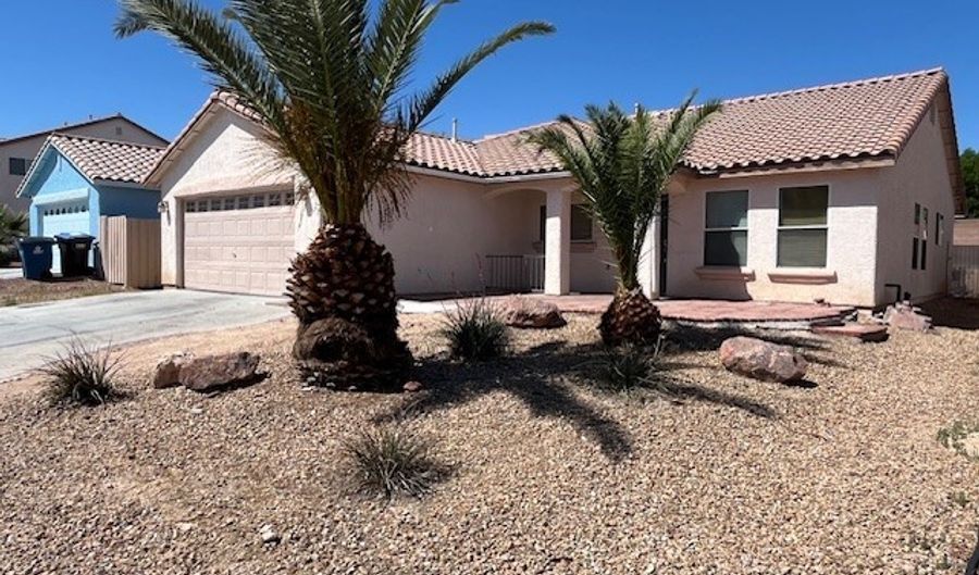 4039 Hollis St, North Las Vegas, NV 89032 - 4 Beds, 2 Bath