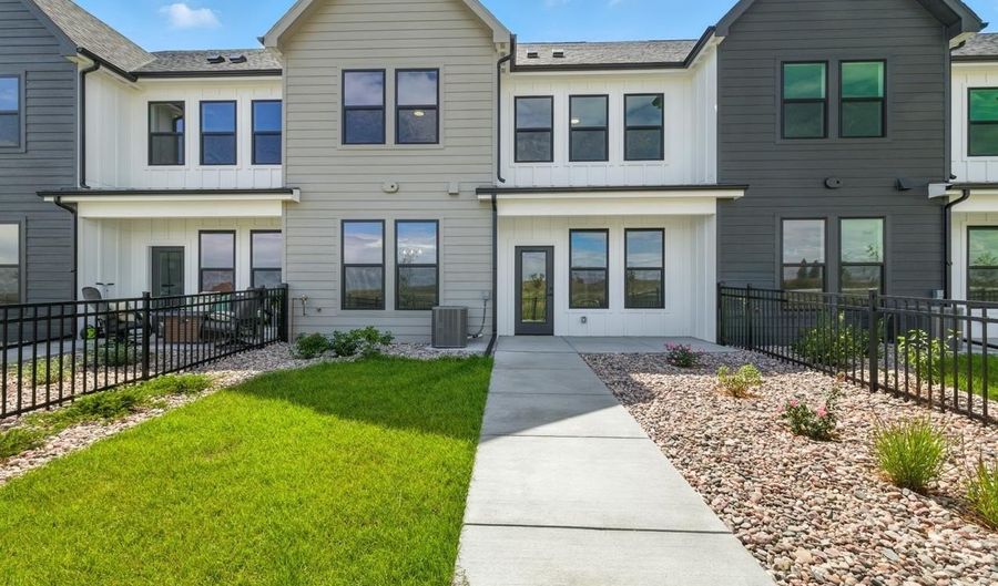 1432 BIG MEADOW Dr, Cheyenne, WY 82007 - 3 Beds, 3 Bath
