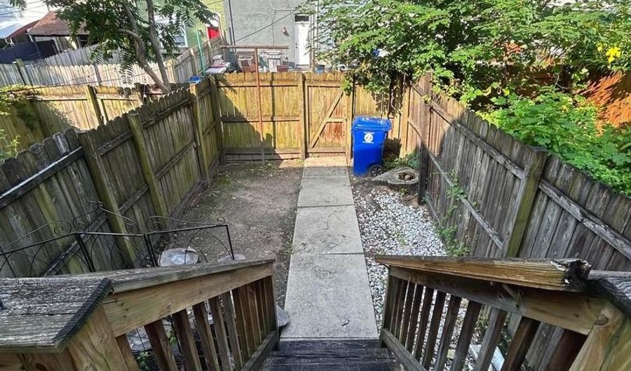 2644 MILES Ave, Baltimore, MD 21211 - 2 Beds, 1 Bath