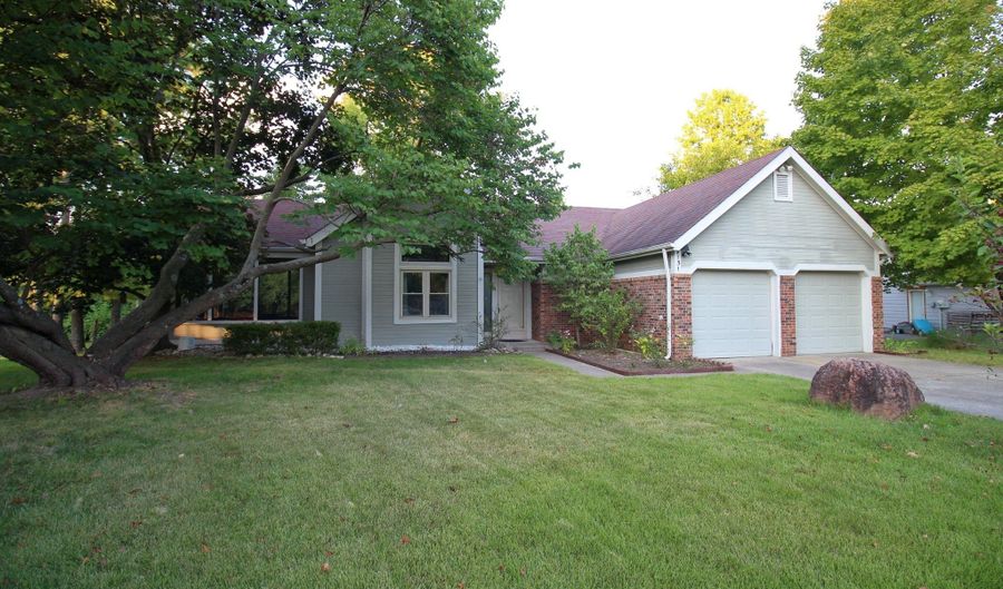 8151 Bold Forbes Ct, Indianapolis, IN 46217 - 3 Beds, 2 Bath