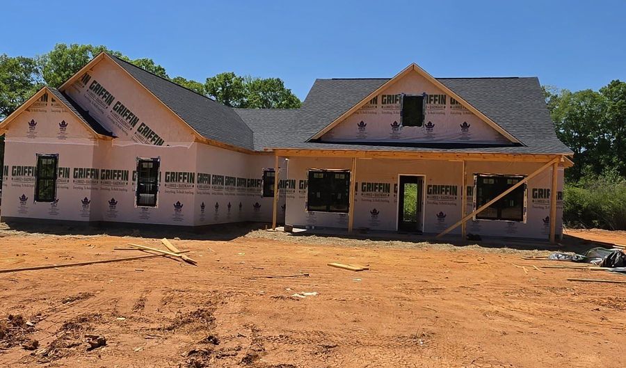 819 Five Points Rd, Barnesville, GA 30204 - 4 Beds, 3 Bath