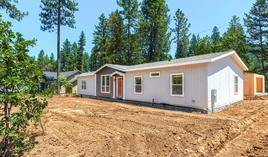 901 N Old Stage Rd, Cave Junction, OR 97523 - 4 Beds, 2 Bath