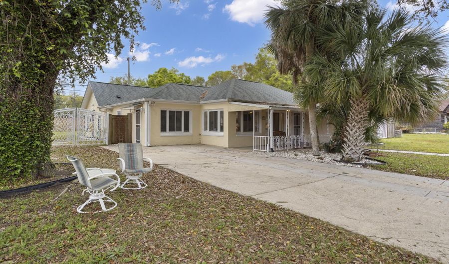 145 Briarfield Ave, Biloxi, MS 39531 - 4 Beds, 3 Bath