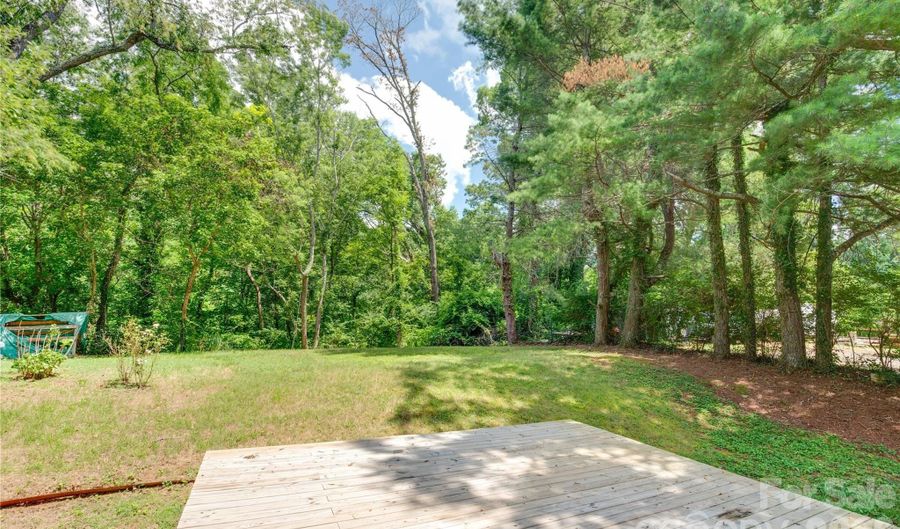 49 First St, Asheville, NC 28803 - 2 Beds, 1 Bath