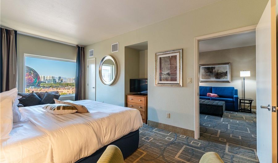 211 E Flamingo Rd 905, Las Vegas, NV 89169 - 1 Beds, 1 Bath
